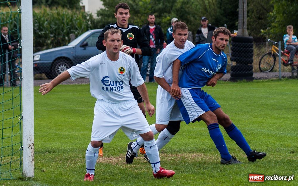 Zdjęcie w galerii na portalu naszraciborz.pl: Puchar Wójta w rękach LKS Krzyżanowice wiadomości z regionu