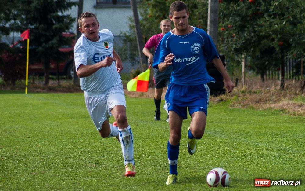 Zdjęcie w galerii na portalu naszraciborz.pl: Puchar Wójta w rękach LKS Krzyżanowice wiadomości z regionu