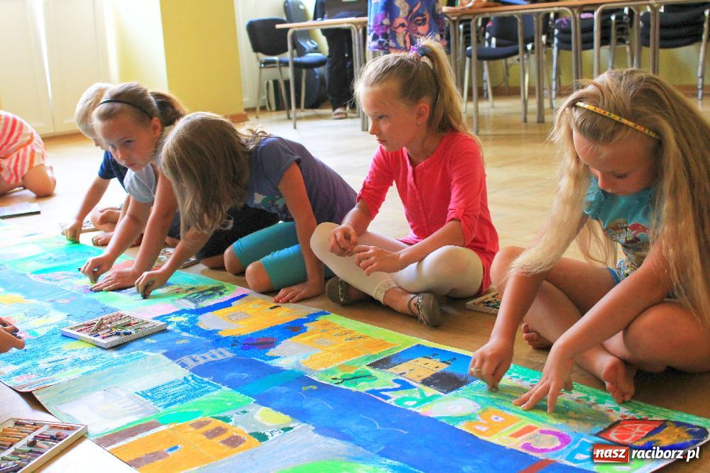 Zdjęcie w galerii na portalu naszraciborz.pl: Plastycznie i muzycznie w RCK wiadomości z regionu