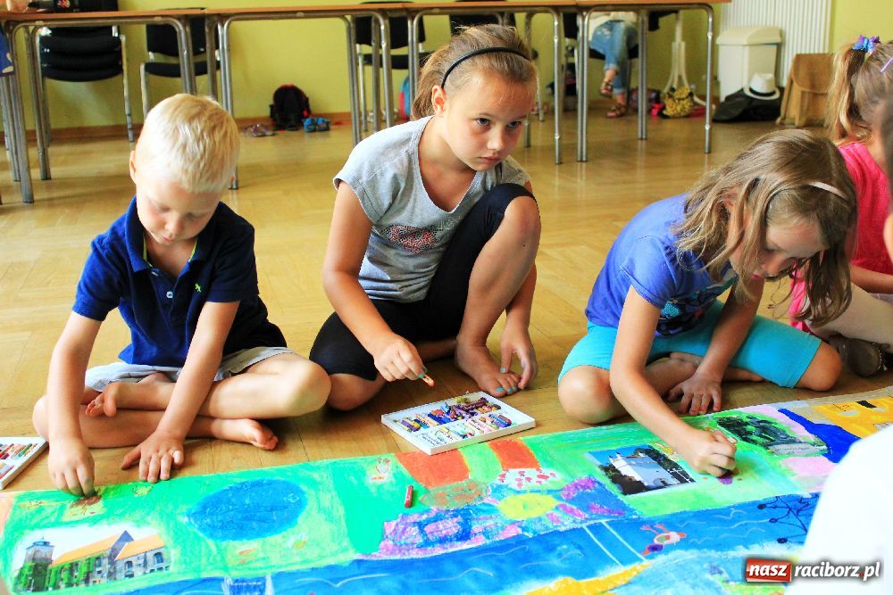 Zdjęcie w galerii na portalu naszraciborz.pl: Plastycznie i muzycznie w RCK wiadomości z regionu