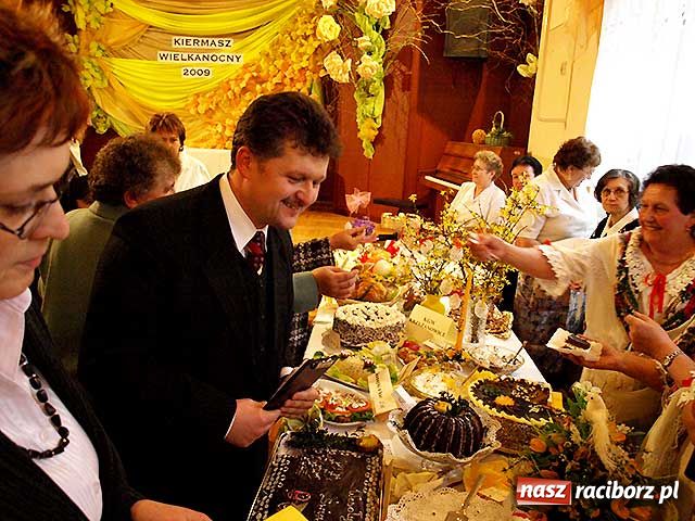 Zdjęcie w galerii na portalu naszraciborz.pl: Baba z boncloka na Wielkanoc wiadomości z regionu