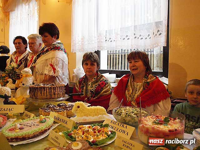 Zdjęcie w galerii na portalu naszraciborz.pl: Baba z boncloka na Wielkanoc wiadomości z regionu