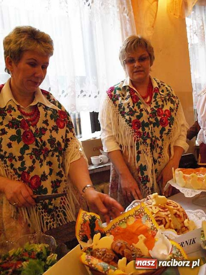 Zdjęcie w galerii na portalu naszraciborz.pl: Baba z boncloka na Wielkanoc wiadomości z regionu