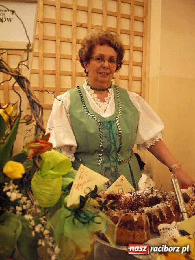 Zdjęcie w galerii na portalu naszraciborz.pl: Baba z boncloka na Wielkanoc wiadomości z regionu