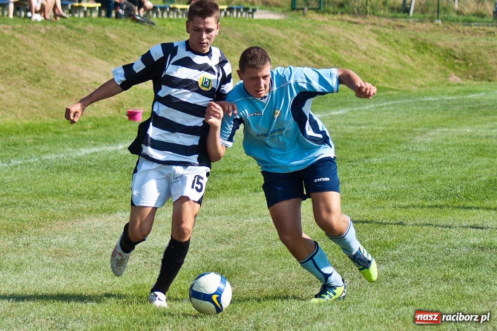 Zdjęcie w galerii na portalu naszraciborz.pl: Brzeskie boisko w końcu otwarte wiadomości z regionu