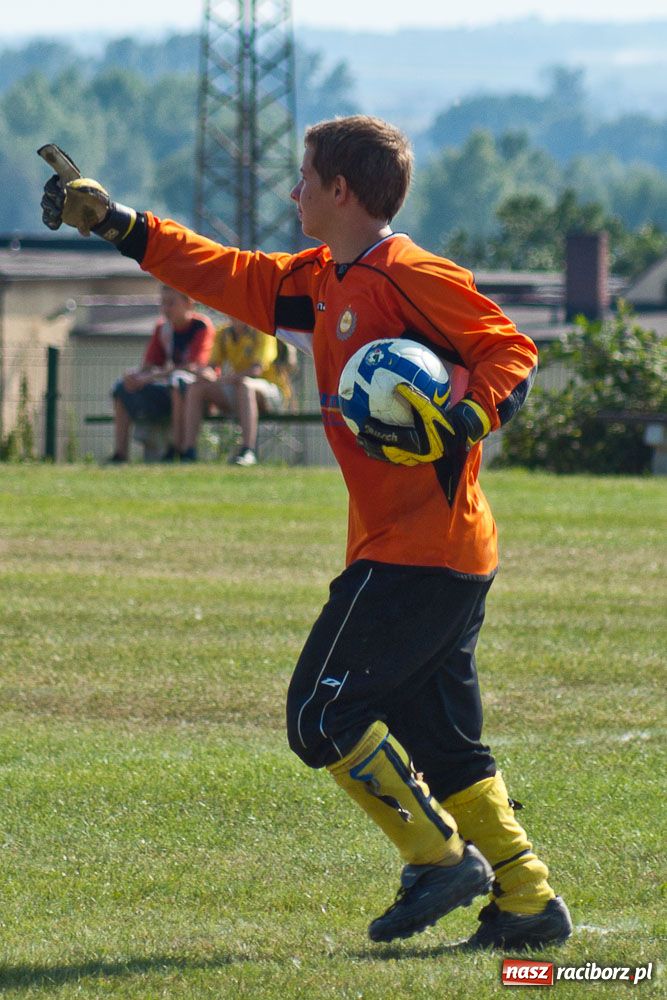 Zdjęcie w galerii na portalu naszraciborz.pl: Brzeskie boisko w końcu otwarte wiadomości z regionu