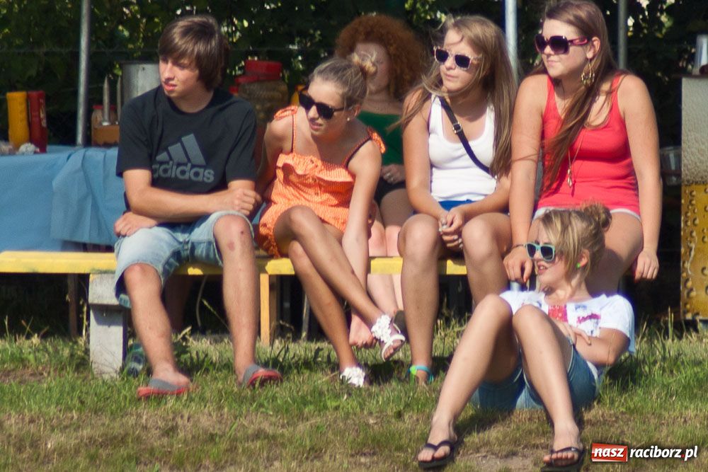 Zdjęcie w galerii na portalu naszraciborz.pl: Brzeskie boisko w końcu otwarte wiadomości z regionu