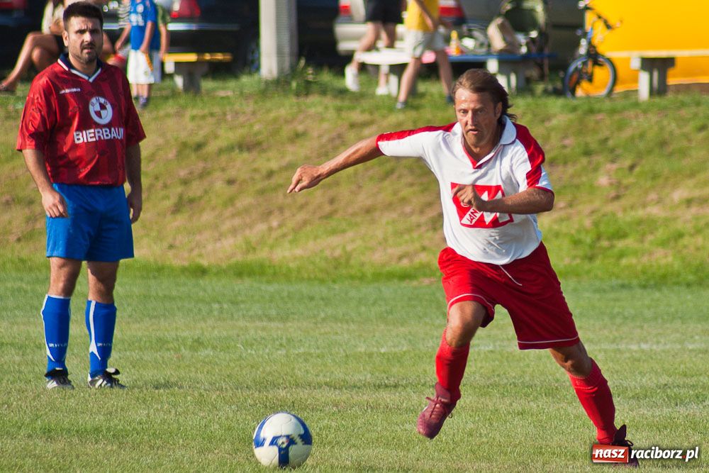 Zdjęcie w galerii na portalu naszraciborz.pl: Brzeskie boisko w końcu otwarte wiadomości z regionu