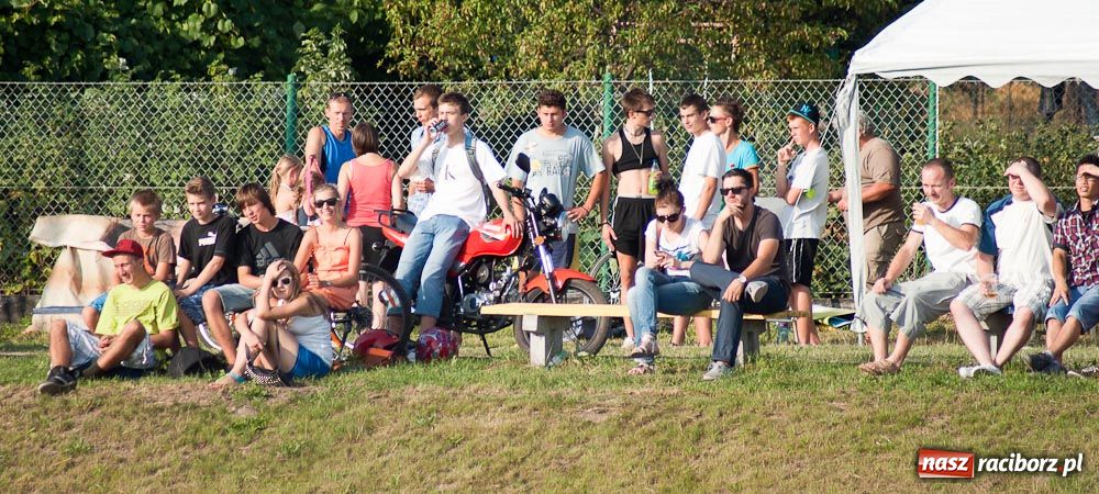 Zdjęcie w galerii na portalu naszraciborz.pl: Brzeskie boisko w końcu otwarte wiadomości z regionu