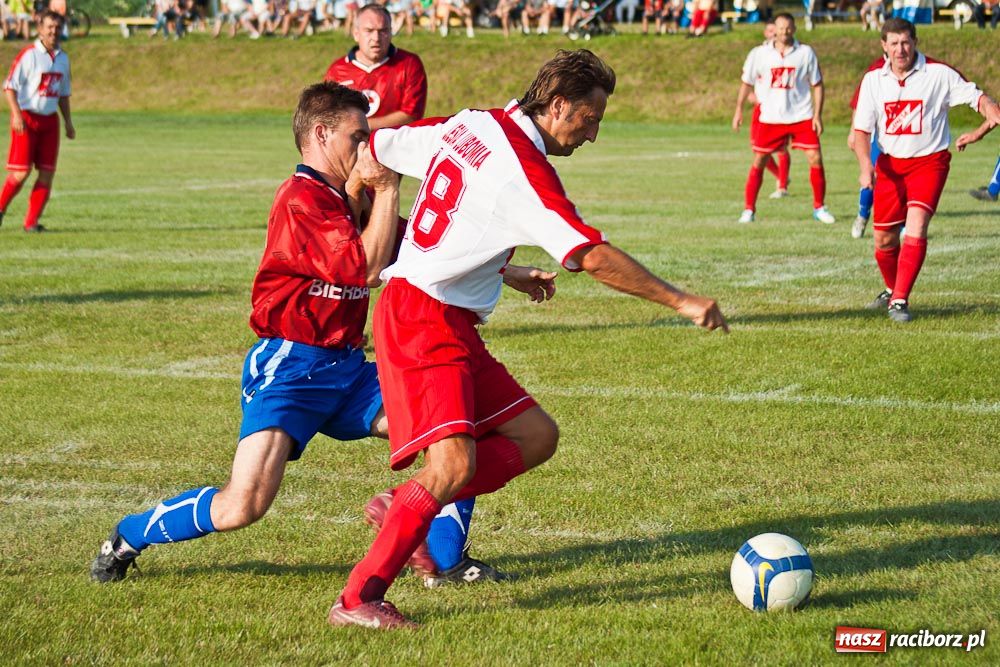Zdjęcie w galerii na portalu naszraciborz.pl: Brzeskie boisko w końcu otwarte wiadomości z regionu