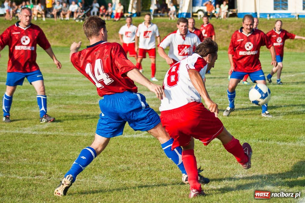 Zdjęcie w galerii na portalu naszraciborz.pl: Brzeskie boisko w końcu otwarte wiadomości z regionu
