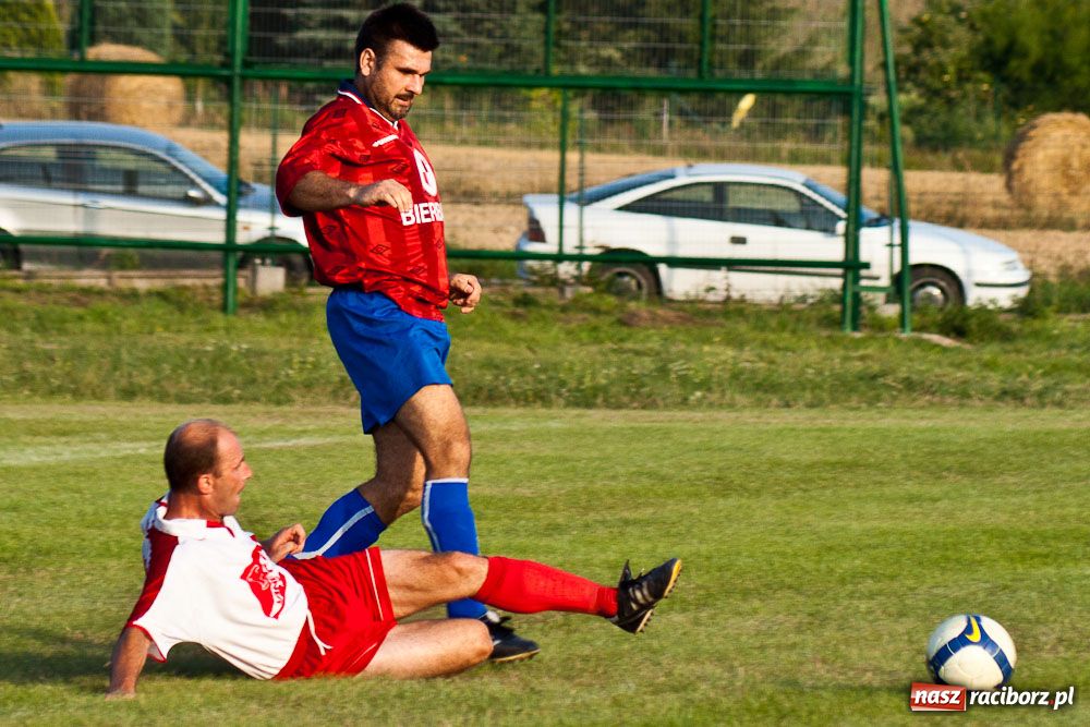 Zdjęcie w galerii na portalu naszraciborz.pl: Brzeskie boisko w końcu otwarte wiadomości z regionu