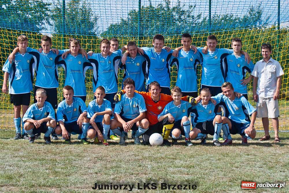 Zdjęcie w galerii na portalu naszraciborz.pl: Brzeskie boisko w końcu otwarte wiadomości z regionu