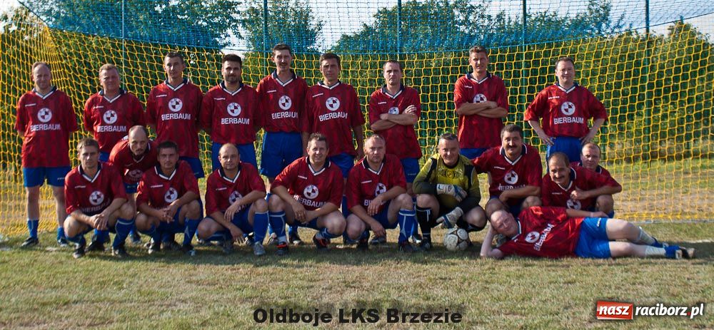 Zdjęcie w galerii na portalu naszraciborz.pl: Brzeskie boisko w końcu otwarte wiadomości z regionu