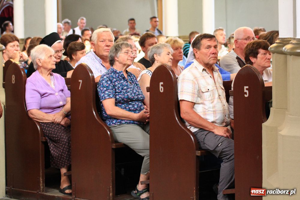 Zdjęcie w galerii na portalu naszraciborz.pl: Nasi pielgrzymi już w drodze na Jasną Górę wiadomości z regionu