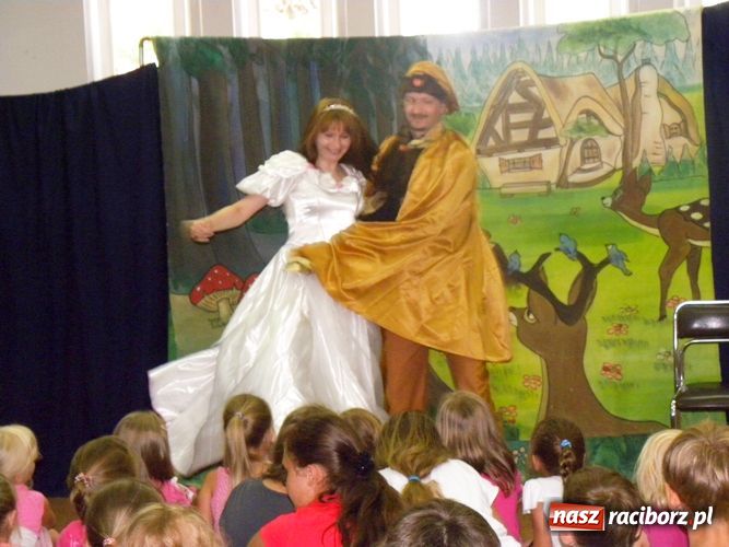 Zdjęcie w galerii na portalu naszraciborz.pl: Deutscher Tag w Bibliotece wiadomości z regionu