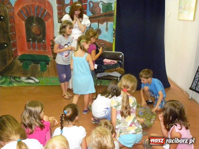 Zdjęcie w galerii na portalu naszraciborz.pl: Deutscher Tag w Bibliotece wiadomości z regionu