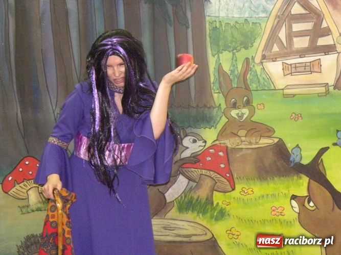 Zdjęcie w galerii na portalu naszraciborz.pl: Deutscher Tag w Bibliotece wiadomości z regionu