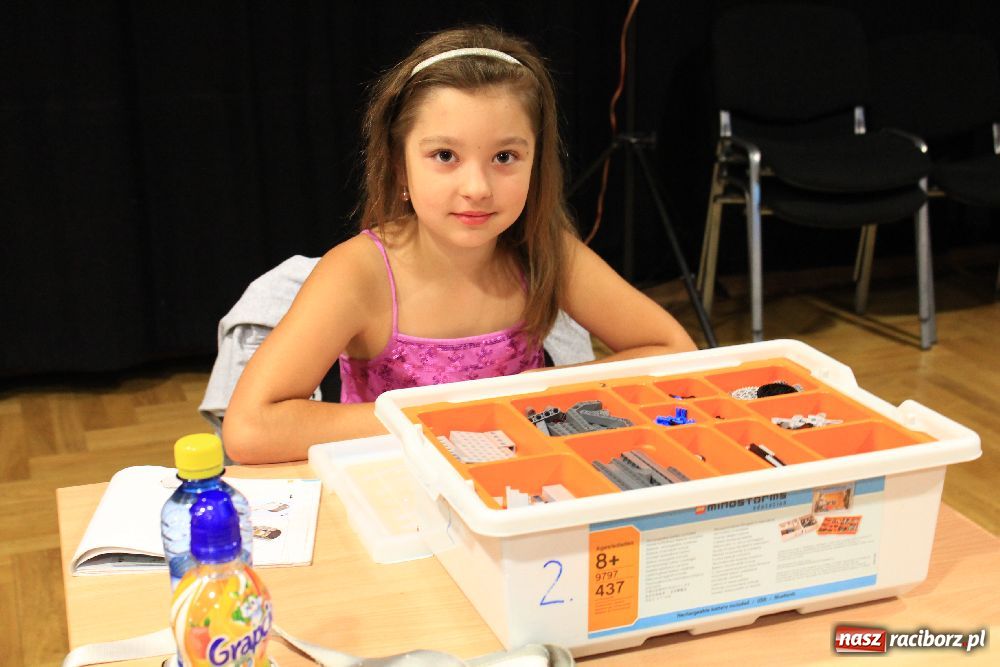 Zdjęcie w galerii na portalu naszraciborz.pl: Budują i programują roboty Lego wiadomości z regionu