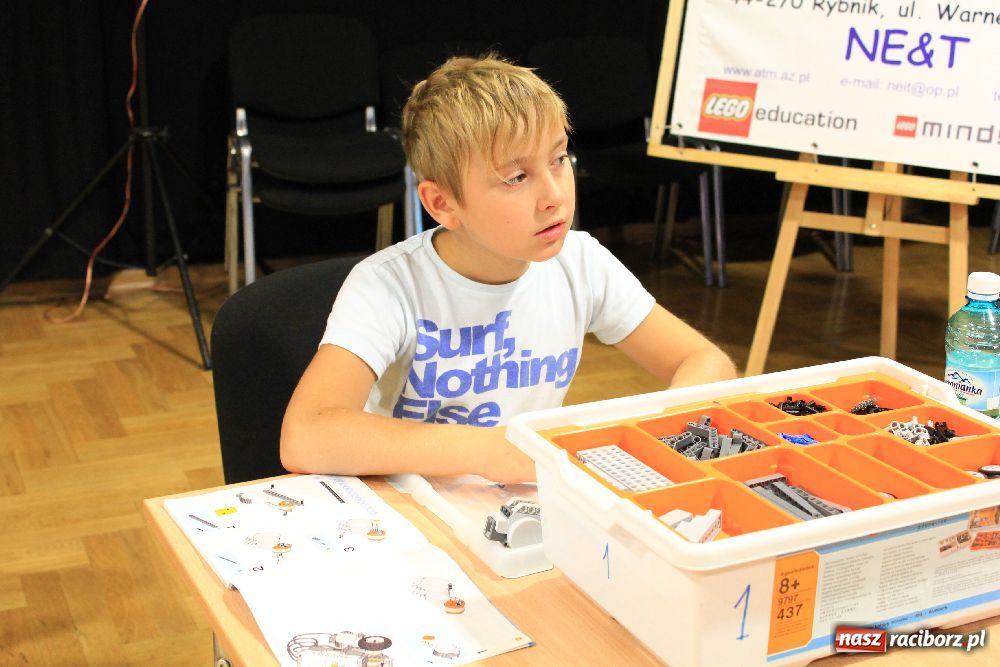 Zdjęcie w galerii na portalu naszraciborz.pl: Budują i programują roboty Lego wiadomości z regionu