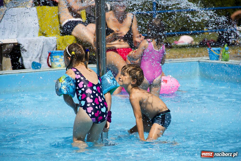Zdjęcie w galerii na portalu naszraciborz.pl: Jak raciborzanie radzą sobie z upałami? wiadomości z regionu