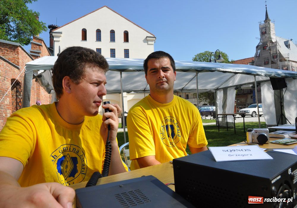 Zdjęcie w galerii na portalu naszraciborz.pl: Krótkofalowcy na raciborskim zamku wiadomości z regionu