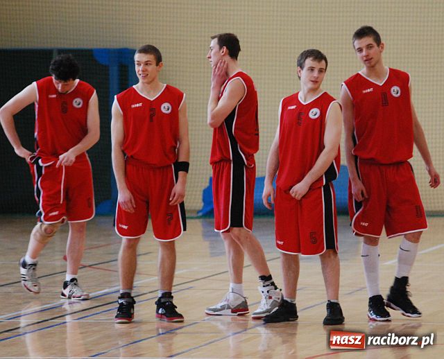 Zdjęcie w galerii na portalu naszraciborz.pl: Awans koszykarzy PWSZ w Raciborzu wiadomości z regionu