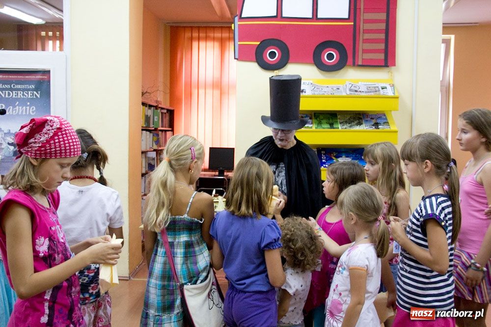 Zdjęcie w galerii na portalu naszraciborz.pl: Rumunia, Węgry i Bułgaria w bibliotece wiadomości z regionu