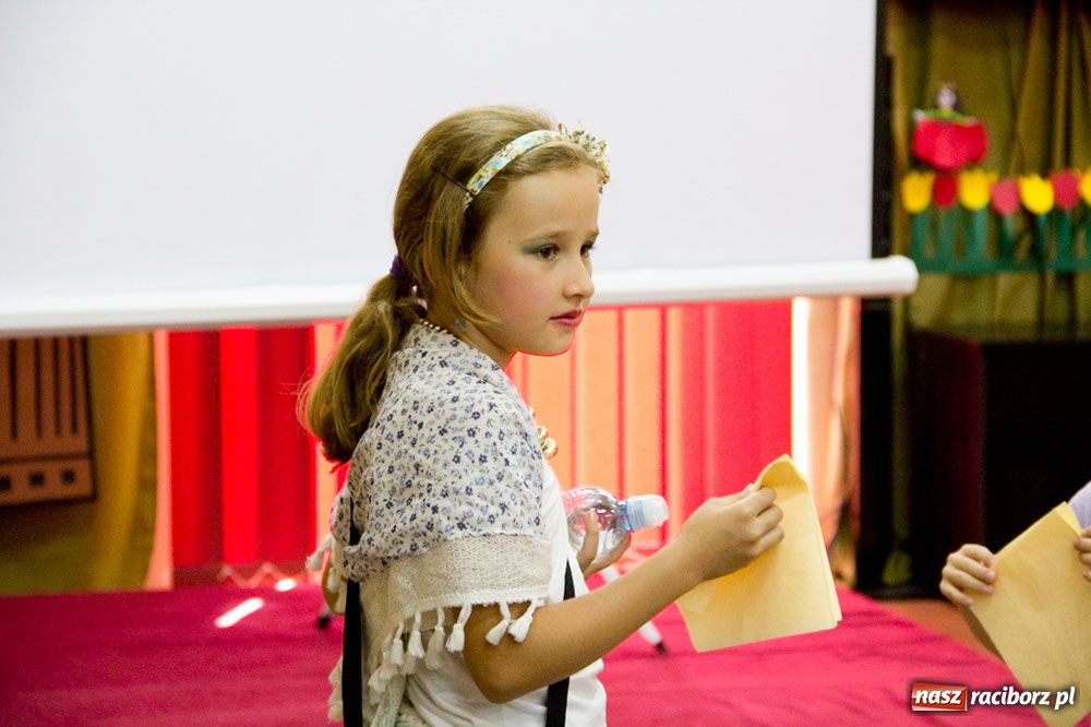 Zdjęcie w galerii na portalu naszraciborz.pl: Rumunia, Węgry i Bułgaria w bibliotece wiadomości z regionu