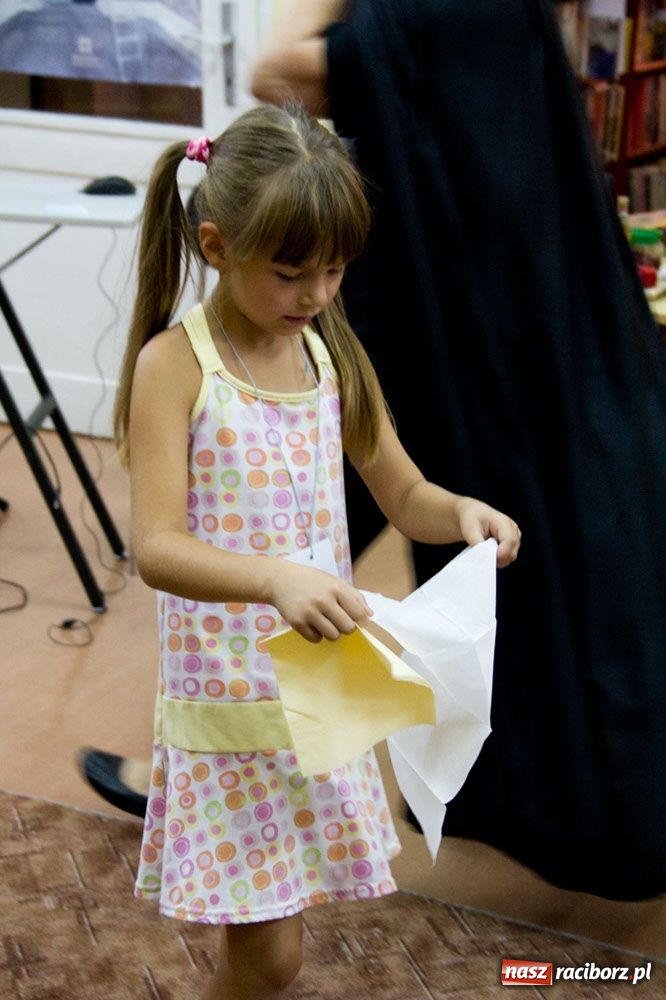 Zdjęcie w galerii na portalu naszraciborz.pl: Rumunia, Węgry i Bułgaria w bibliotece wiadomości z regionu