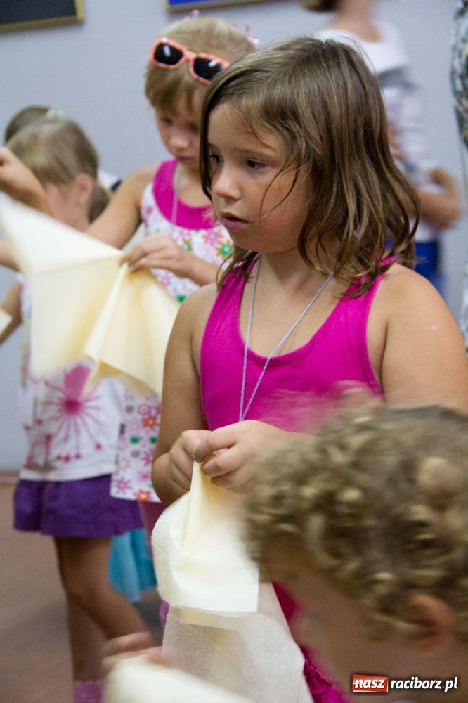 Zdjęcie w galerii na portalu naszraciborz.pl: Rumunia, Węgry i Bułgaria w bibliotece wiadomości z regionu