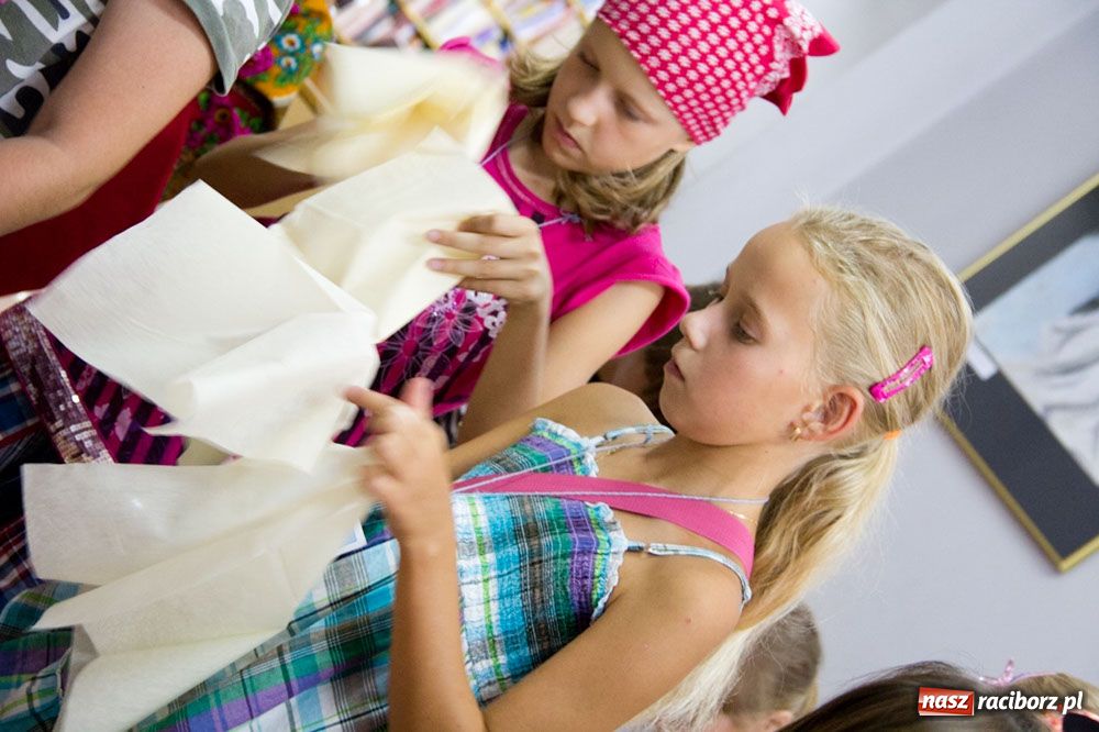 Zdjęcie w galerii na portalu naszraciborz.pl: Rumunia, Węgry i Bułgaria w bibliotece wiadomości z regionu
