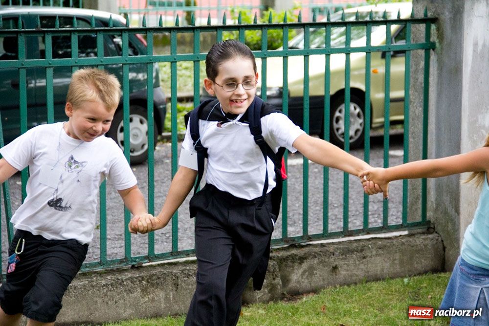 Zdjęcie w galerii na portalu naszraciborz.pl: Rumunia, Węgry i Bułgaria w bibliotece wiadomości z regionu