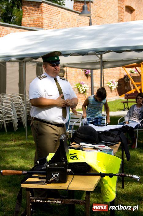 Zdjęcie w galerii na portalu naszraciborz.pl: Zamkowe Zuchy: dzień Straży Granicznej wiadomości z regionu