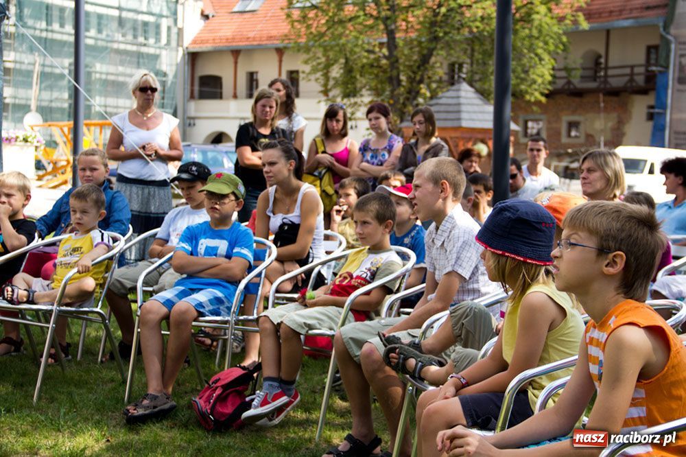 Zdjęcie w galerii na portalu naszraciborz.pl: Zamkowe Zuchy: dzień Straży Granicznej wiadomości z regionu