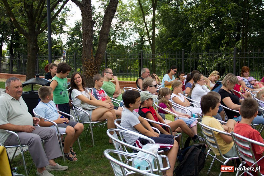Zdjęcie w galerii na portalu naszraciborz.pl: Zamkowe Zuchy: dzień Straży Granicznej wiadomości z regionu