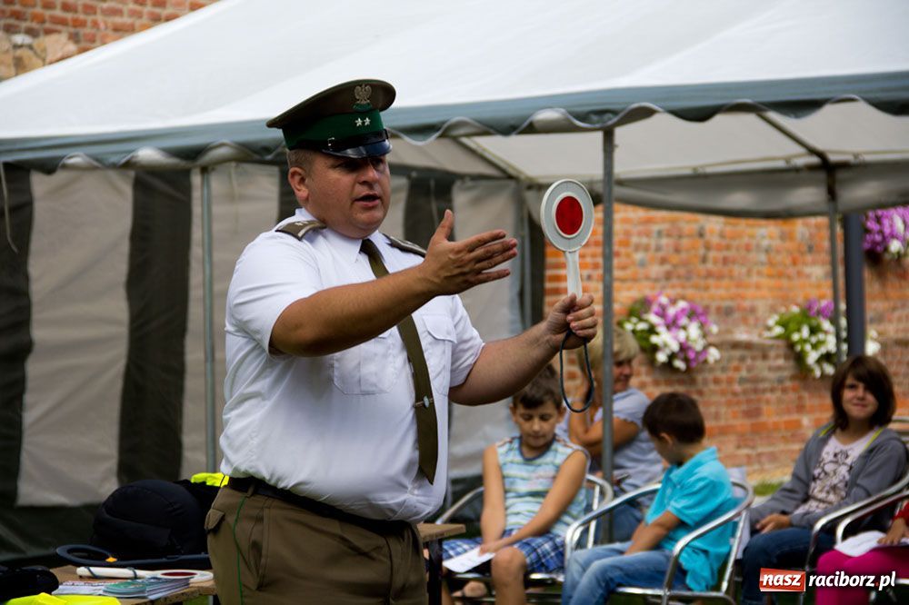 Zdjęcie w galerii na portalu naszraciborz.pl: Zamkowe Zuchy: dzień Straży Granicznej wiadomości z regionu