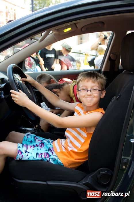 Zdjęcie w galerii na portalu naszraciborz.pl: Zamkowe Zuchy: dzień Straży Granicznej wiadomości z regionu