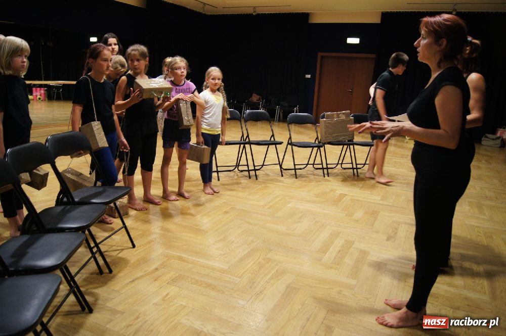 Zdjęcie w galerii na portalu naszraciborz.pl: Od klasyki do groteski w RCK wiadomości z regionu