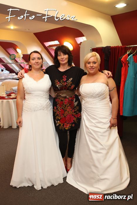 Zdjęcie w galerii na portalu naszraciborz.pl: Stylizacja finalistek Metamorfoz wiadomości z regionu