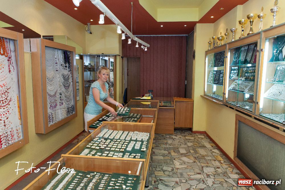 Zdjęcie w galerii na portalu naszraciborz.pl: Stylizacja finalistek Metamorfoz wiadomości z regionu