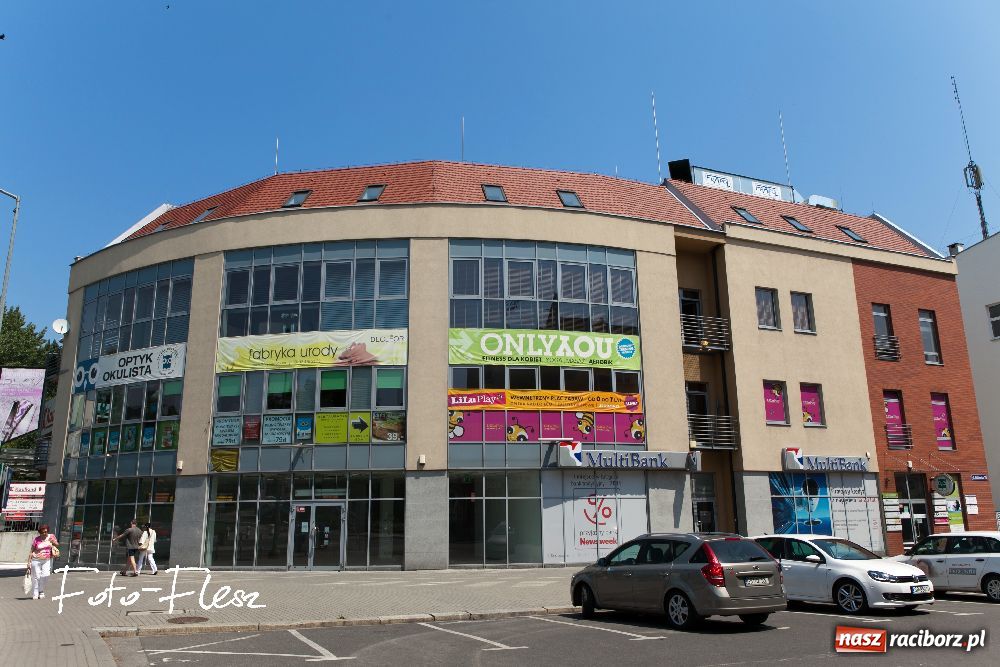 Zdjęcie w galerii na portalu naszraciborz.pl: Stylizacja finalistek Metamorfoz wiadomości z regionu