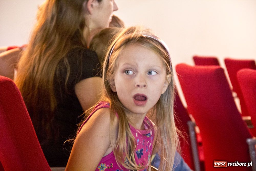 Zdjęcie w galerii na portalu naszraciborz.pl: Doświadczenia z prądem na zamku wiadomości z regionu