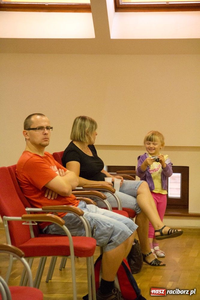 Zdjęcie w galerii na portalu naszraciborz.pl: Doświadczenia z prądem na zamku wiadomości z regionu