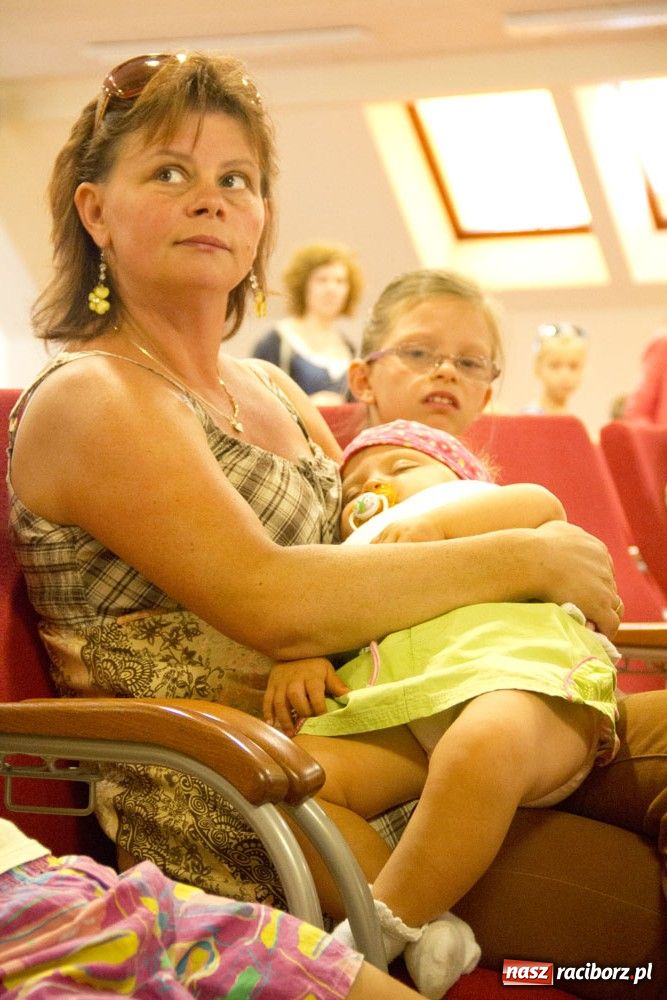 Zdjęcie w galerii na portalu naszraciborz.pl: Doświadczenia z prądem na zamku wiadomości z regionu