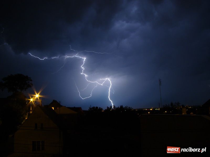 Zdjęcie w galerii na portalu naszraciborz.pl: Zdjęcia burzy wykonane w Markowicach wiadomości z regionu