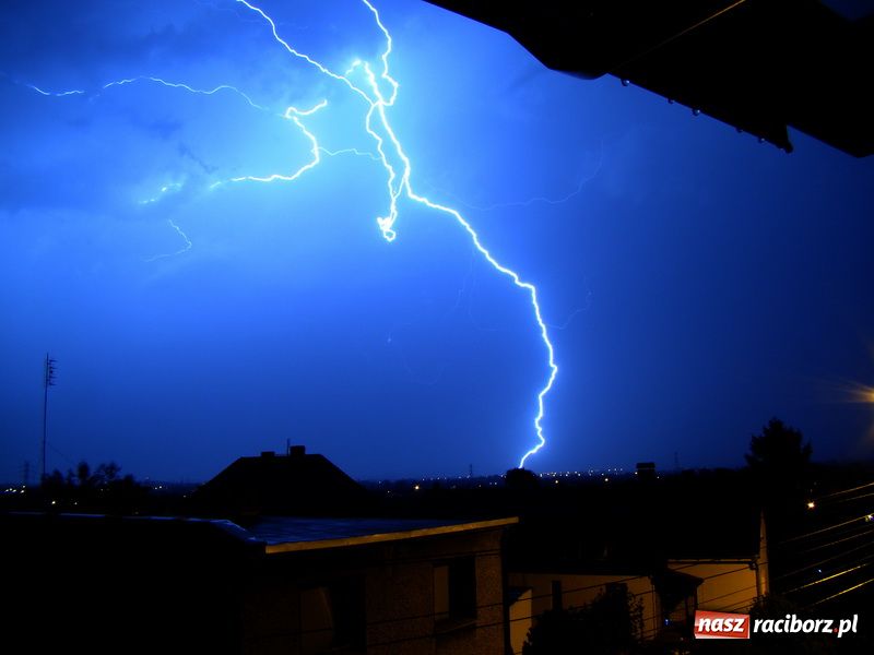 Zdjęcie w galerii na portalu naszraciborz.pl: Zdjęcia burzy wykonane w Markowicach wiadomości z regionu