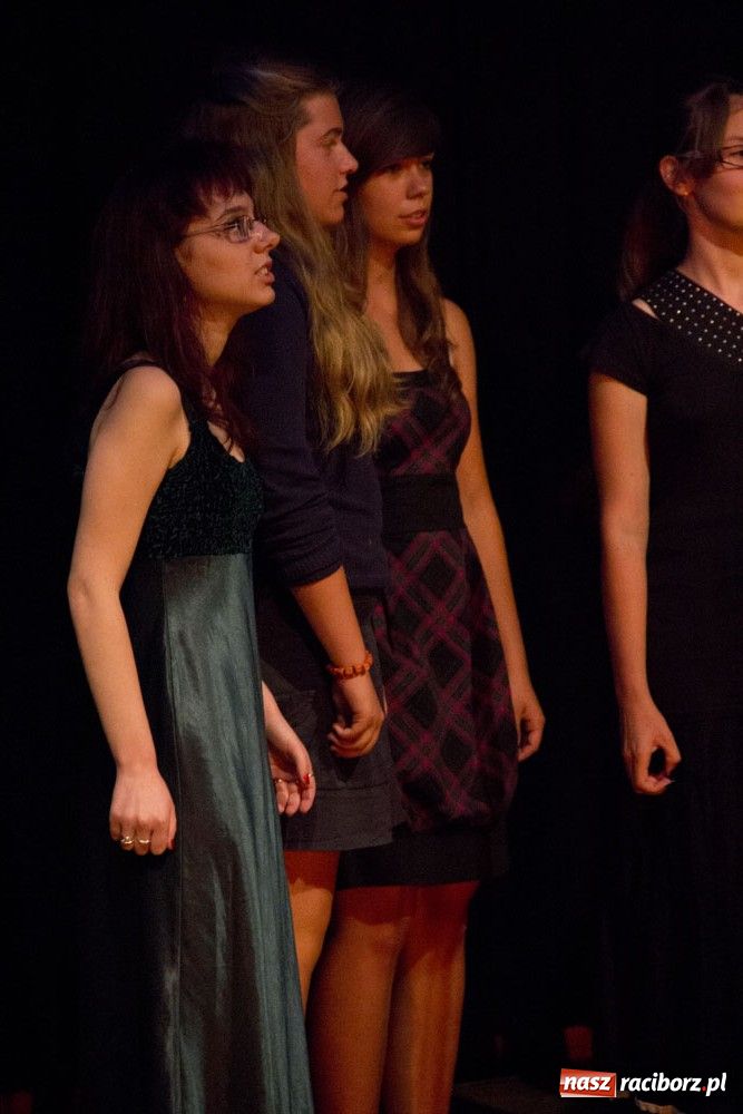 Zdjęcie w galerii na portalu naszraciborz.pl: Były pieśni ludowe, kaszubskie i nie tylko wiadomości z regionu