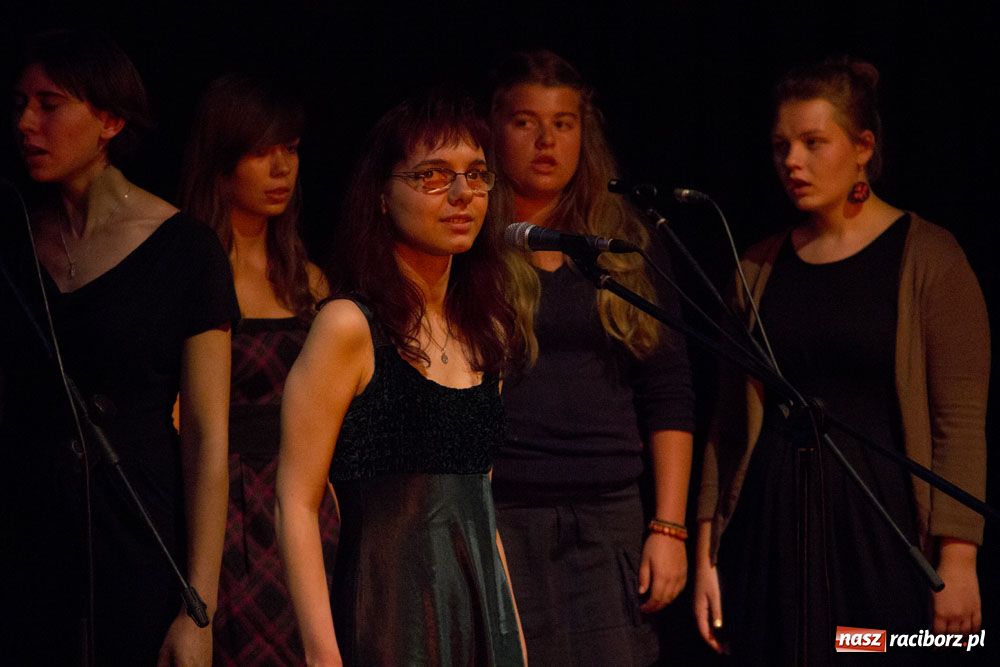 Zdjęcie w galerii na portalu naszraciborz.pl: Były pieśni ludowe, kaszubskie i nie tylko wiadomości z regionu