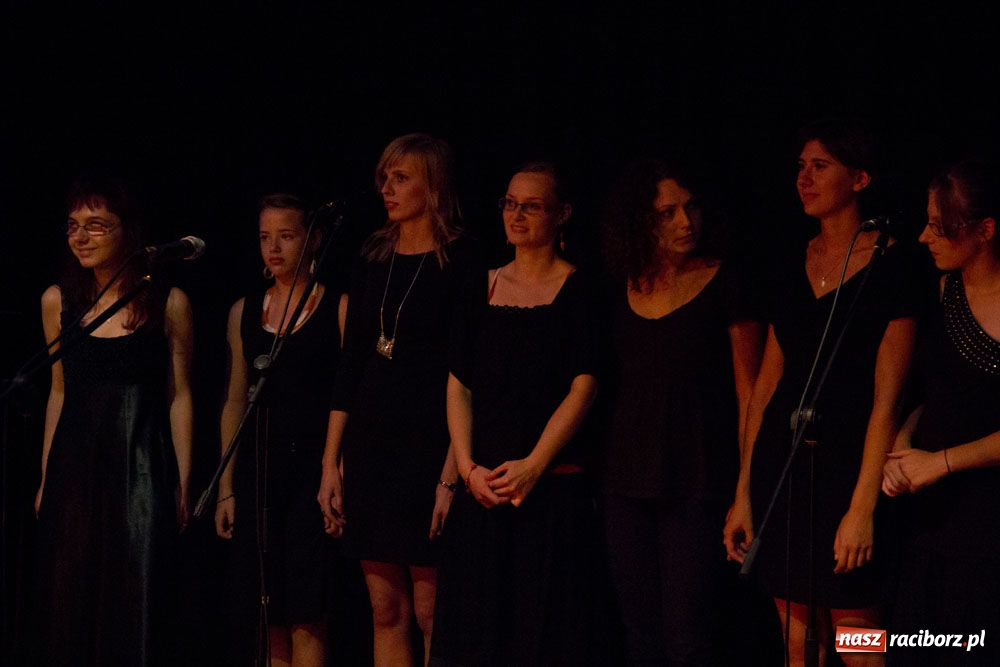 Zdjęcie w galerii na portalu naszraciborz.pl: Były pieśni ludowe, kaszubskie i nie tylko wiadomości z regionu